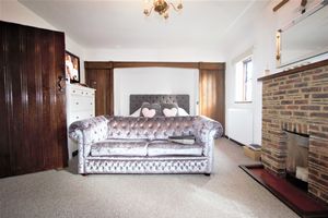 Photo 11- click for photo gallery